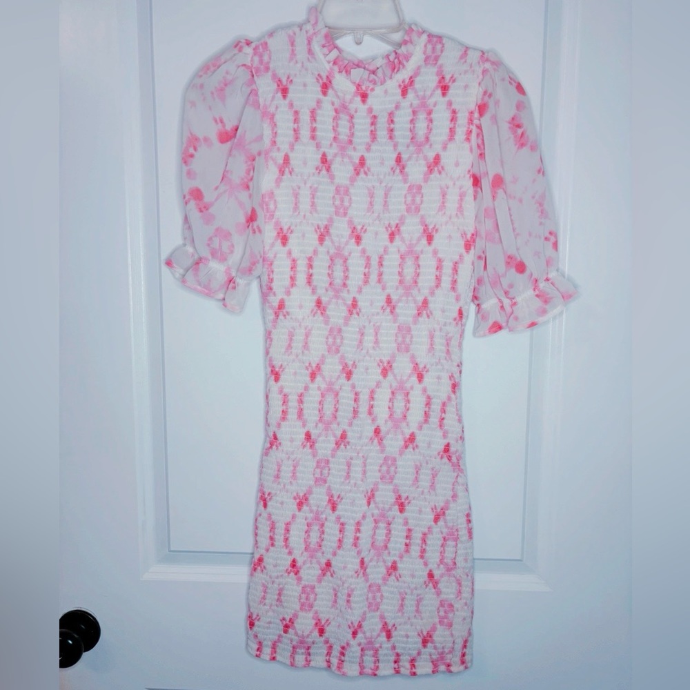 Pink and white fitter puff sleeve dress